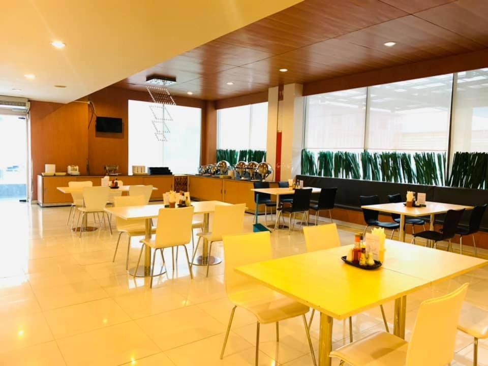 Hotel Asawann Nongkhai Nong Khai